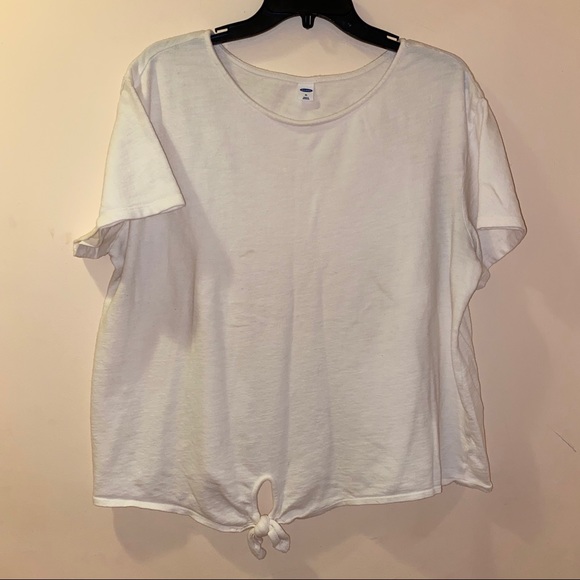 Old Navy tee - Picture 3 of 4